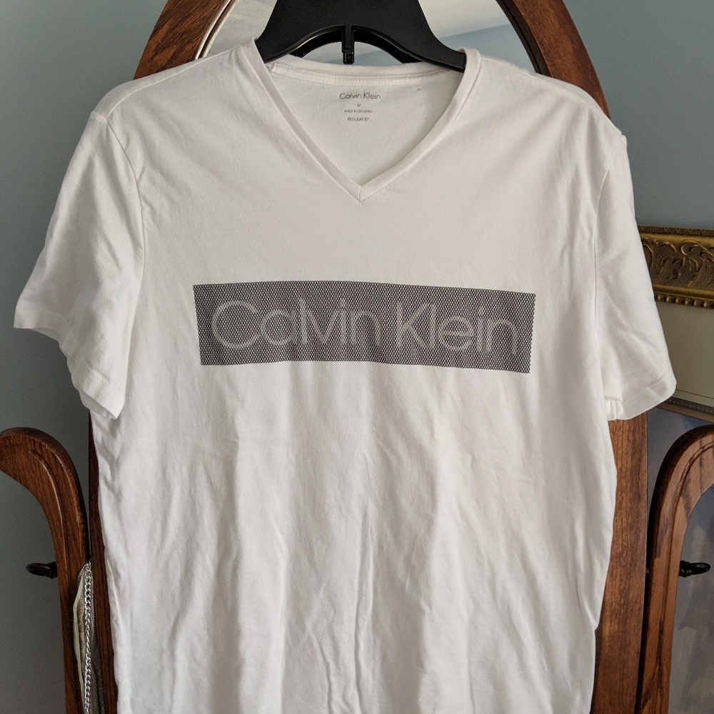 Calvin Klein tshirt